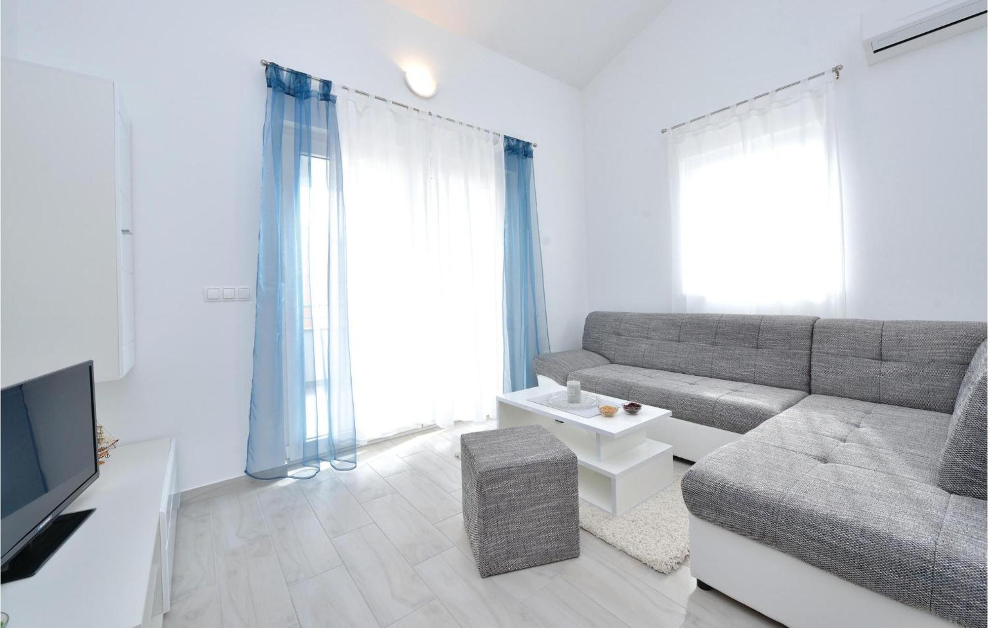 Nice Apartment In Vrsi-Mulo With Wifi Ngoại thất bức ảnh